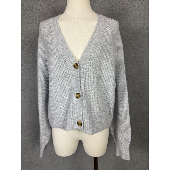 Hippie Rose Juniors' V-Neck Button Front Cropped Cardigan Gray Size Large NWT's - Picture 1 of 8